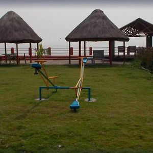Arya Beach Resort